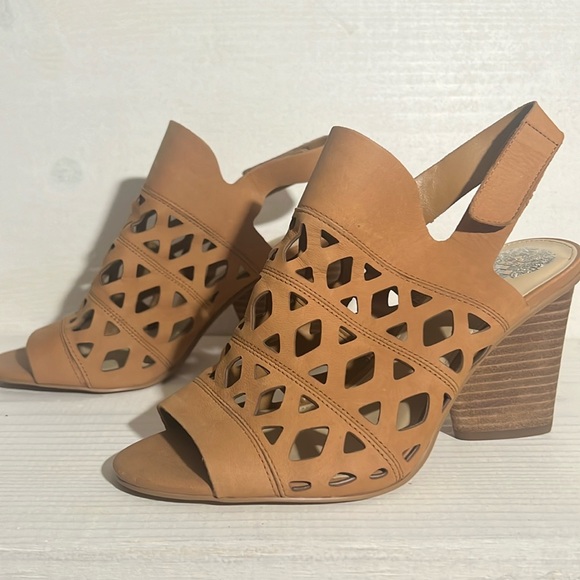 Vince Camuto Tan Open Cutout Toe Heel Sandles  Size 8W - Picture 2 of 8
